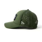 casquette trucker 6 panneaux en tissu fonctionnel avec ecusson tisse et perforation laser - View 9