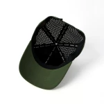 casquette trucker 6 panneaux en tissu fonctionnel avec ecusson tisse et perforation laser - View 21