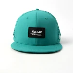 casquette trucker 6 panneaux en tissu fonctionnel avec patch en caoutchouc et perforation laser - View 8