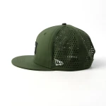 casquette trucker 6 panneaux en tissu fonctionnel avec patch en caoutchouc et perforation laser - View 11
