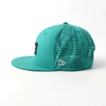 casquette trucker 6 panneaux en tissu fonctionnel avec patch en caoutchouc et perforation laser - View 12