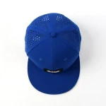 casquette trucker 6 panneaux en tissu fonctionnel avec patch en caoutchouc et perforation laser - View 21
