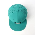 casquette trucker 6 panneaux en tissu fonctionnel avec patch en caoutchouc et perforation laser - View 24