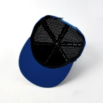 casquette trucker 6 panneaux en tissu fonctionnel avec patch en caoutchouc et perforation laser - View 25
