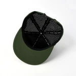 casquette trucker 6 panneaux en tissu fonctionnel avec patch en caoutchouc et perforation laser - View 27