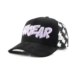 cappellino da baseball a 5 pannelli in cotone con ricamo ciniglia e ricamo bordato - View 1