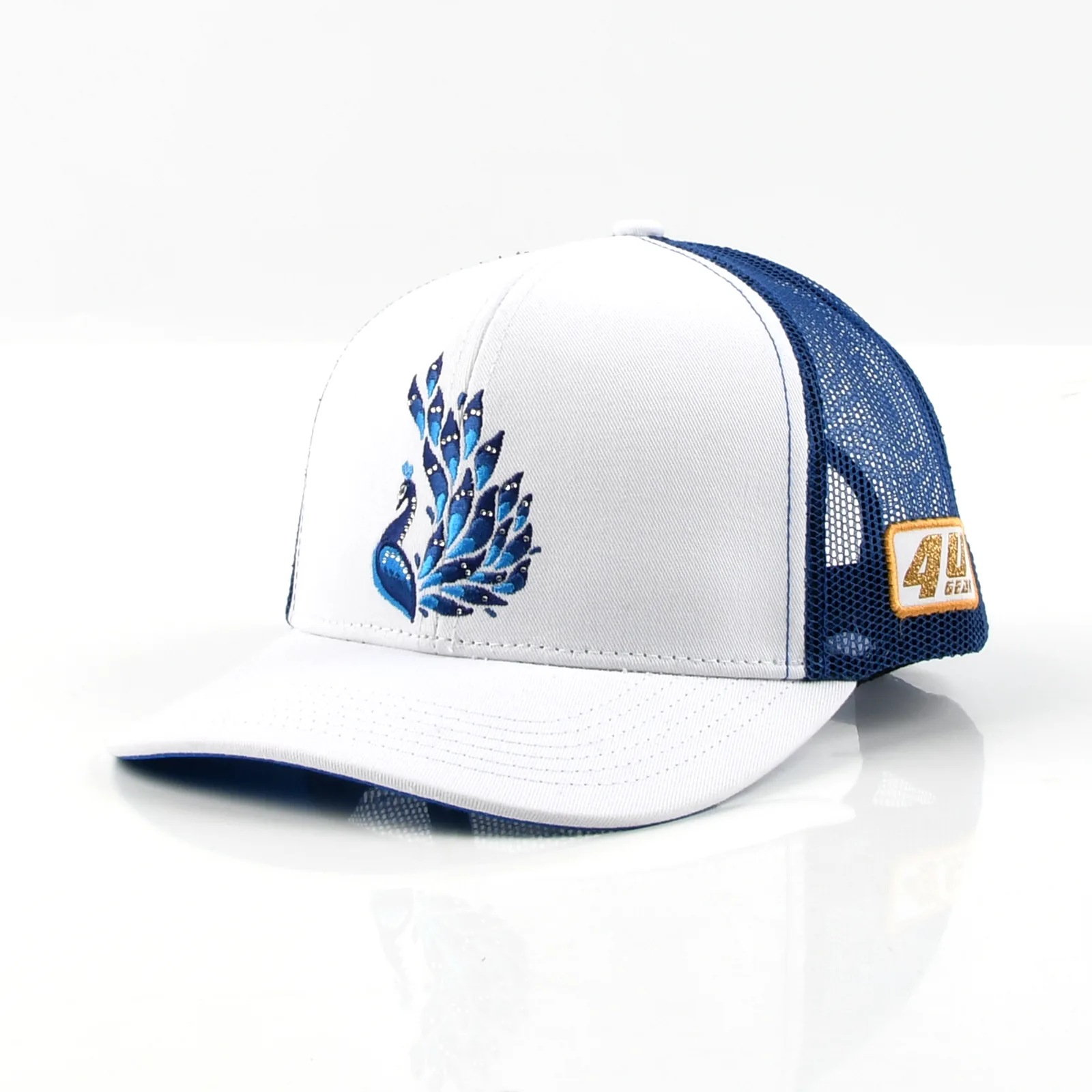 Streetwear 6-Panel Trucker Cap with Flat Embroidery and Rhinestone