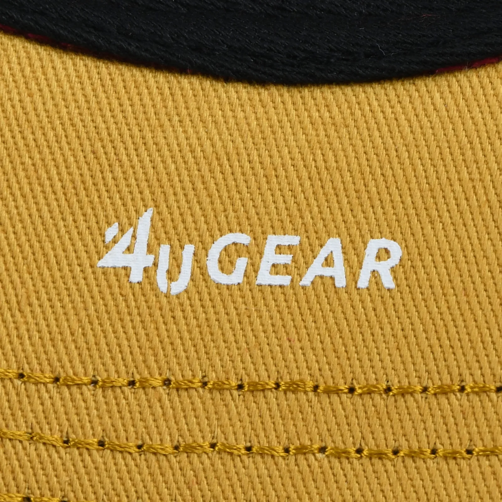 6-Panel Baseball Cap with Flat Embroidery and Rubber Patch
